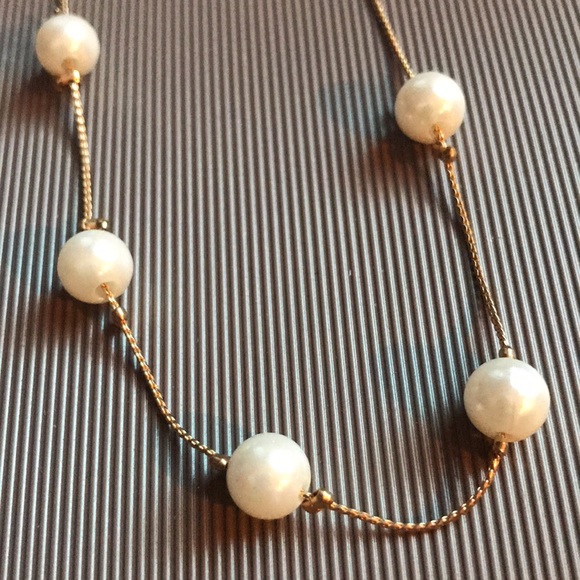 Faux Pearl Necklace - Picture 3 of 3